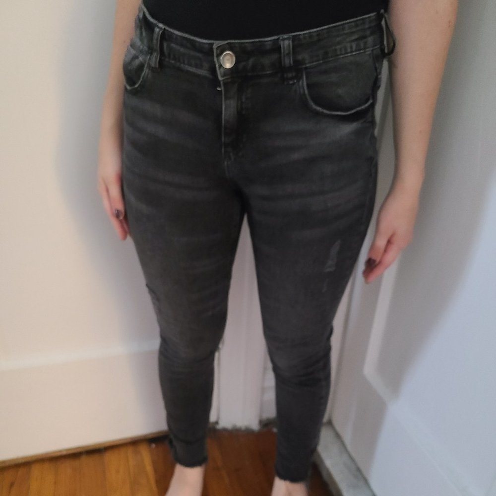 Zara Distressed Gray Ankle Zip Skinny Jeans